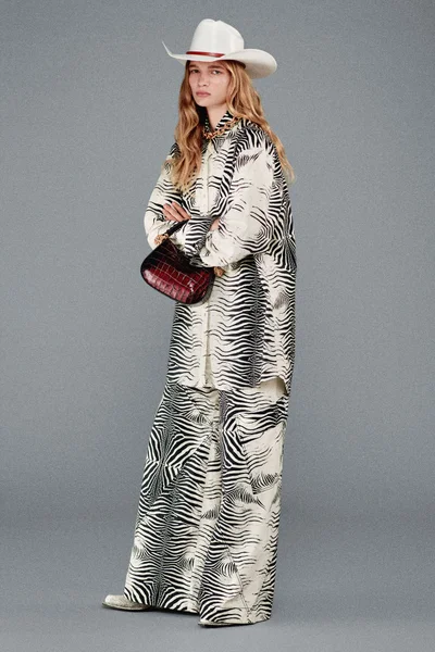 Look 8